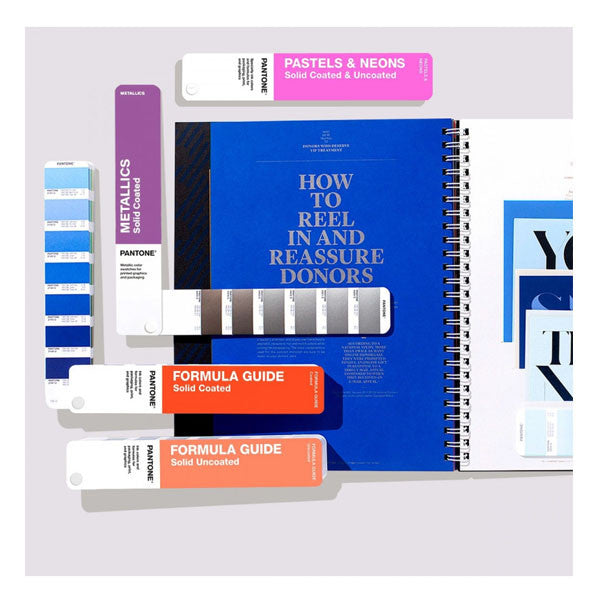 PANTONE SOLID GUIDE SET Miglior Prezzo