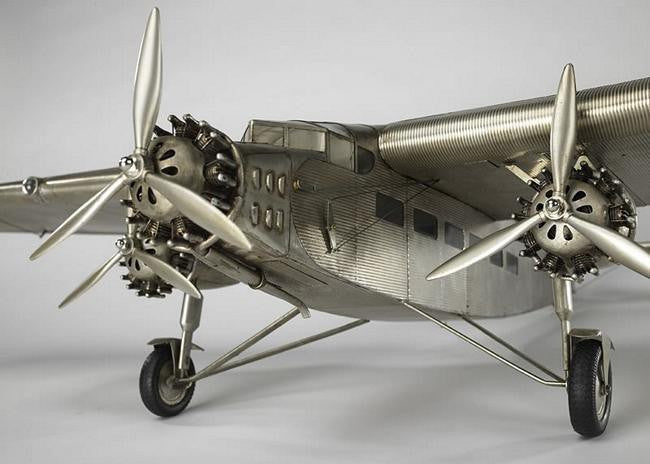 AUTHENTIC MODELS FORD TRIMOTOR Miglior Prezzo