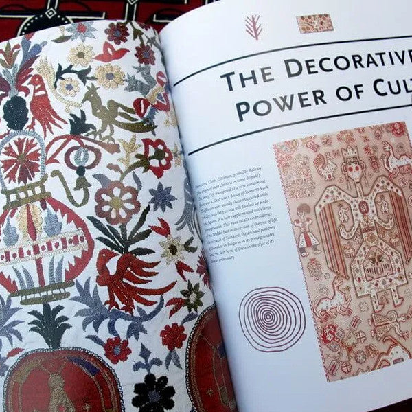 Embroidered Textiles: A World Guide to Traditional Patterns